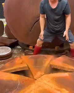 2.3M views · 7.5K reactions | Workers saw giant trees into super durable cutting boards | Gola Bazar Gorakhpur गोला बाजार गोरखपुर | Facebook