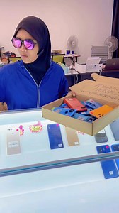 2.5K views · 44 reactions | Ramai yang datang tolak fon. Nak raya agaknya. Model tahun 2020 pun kami masih amik. Ni baru yang android. Iphone pun ramai tolak dengan bermacam2 kisah suka dan duka凉 | Tas Tech | Facebook