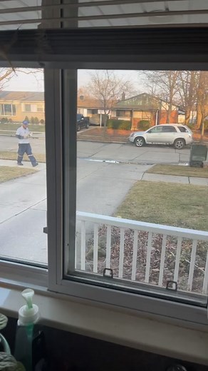 Special delivery! #mailman #package #comeonin #fyp #firstclass