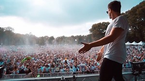 CROWD CONTROL 💨 | Oliver Magenta