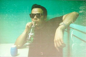 Simpson Ahuevo con la fiestota y ese "Blunt de Guayaba"