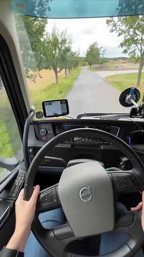 #truckinggirl #trucks #love #fyp #Amazing | Iwona Blecharczyk Trucking Girl