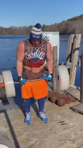 Fat Gripz at Alpha Elitesys Iceland 💪 #fitness | Fat Gripz