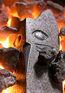 2.9M views · 34K reactions | Scrap Angle Iron Cat Figurine #blacksmith #metalworking #sculpture #figurines | Torbjörn Åhman Blacksmith | Facebook