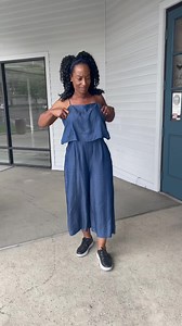 Have you ever had a strapless bra and it just keeps sliding down, not matter what you do? Well in this video I am going to explain what you need to do if this happens when you wear a strapless bra. | Bras And Honey