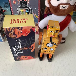 22cm Yellow Vintage Lilliput Wind-up Robot: Retro Tin Toy Collectible - Etsy Canada