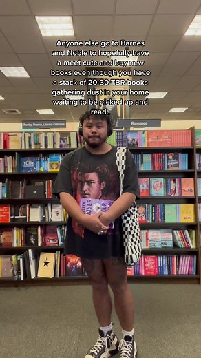 I need more GAY BOOK RECCS SO DROP THEM! But also if youre a cute boy who likes to read, my DMs on insta are wide open. Anyways, yes, @Colleen Hoover is a guilty pleasure! #Gay #barnesandnoble #meetcute #GayBooks #smut