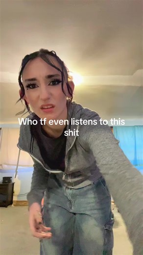 Not filmed in silence btw#umathurman#falloutboy#alt#emo#lol | fall out boy