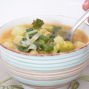 23K views · 154 reactions | Haz esta SOPA CASERA y mejora tu forma de consumir verduras. 綾 ¡Receta nutritiva y fácil de hacer! | Cocina Vital | Facebook