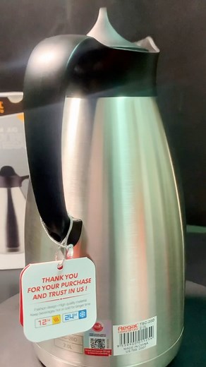 2L VACCUMLESS FLASK its ability to maintain the temperature of your beverages. These flasks are typically made of double-walled stainless steel. This construction provides excellent insulation and prevents heat transfer between the flask’s contents and the external environment. As a result, a #vaccumless flask can keep your hot drinks hot for up to 12 hours and cold beverages chilled for up to 24 hours. Whether you’re heading to work, going on a hike, or traveling, you can enjoy your preferred t