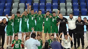 Bulgaria - Greece U18 GAME RECAP! 🇧🇬 Вижте избрани моменти от вчерашния шампионски мач на националите ни на Балканското първенство - европейска квалификация по волейбол за юноши до 18 г. в София.🤘🏐🔝🇧🇬 🎥🤘💯🤩🇧🇬 #VolleyBULmU18 🇧🇬💪🇧🇬💪 . . . b1b.box Булсатком Circle Media . . #EuroVolleyU18M #LiveStream #Volleyball #Sport #VolleySport #EuroVolleyQualifiers #WatchLive #SupportTeamBUL #BePartOfTheGame #WatchOnTV #SportBroadcast #LiveSport #LiveVolleyball #ComeWatchLive #BalkanGames #B