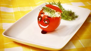 Roşii umplute cu pastă din brânză de vaci  - Totul Despre Mame