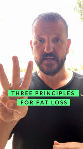 Fat Loss Principles Reposting this one as I've been getting a lot of body comp programming questions recently. My three principles for fat loss clients:⁣ ⁣ 1) create a caloric deficit ⁣ ⁣ 2) maintain a positive nitrogen balance ⁣ ⁣ 3) create "anabolic signaling"⁣ ⁣ Questions or need any help with your fat loss plan? Fire away below ! #fatloss #fatlossworkout | Alwyn Cosgrove