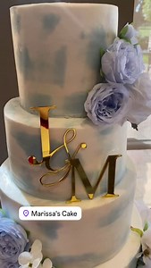 Elegant wedding cake. #marissascake #bakery #artmarissas #cakeart #cakedecorating #cakeofinstagram #cakedesign #cakestyle #elegantart #buttercreamweddingcake | Marissa's Cake | Facebook