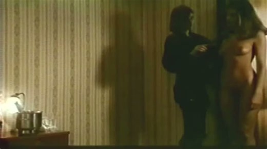 Taida Urruzola Desnuda (tenía 24 años en esta escena) en El jardín secreto (1984)