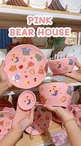 🧸น้องใหม่💕Pink Bear House🌷เซต4ชิ้น เพียง 490.- เท่านั้นน้า 🎀พิมพ์รหัส GFS2 ใต้โพสนี้ได้เลยน้าา🧤น้องชมพูพริ๊งมากก🩷 ‼️เซรามิกเนื้อหนา งานดี เกรดพรีเมียม เข้าเตาอบ ไมโครเวฟ เครื่องล้างจานได้✨ ถึง 31 ส.ค.67 เท่านั้น #reels #ceramics #lassiedecor #lassieplate #lassiebowl | Lassie Decor จาน-ชามเซรามิค ปลีก-ส่ง ของแต่งบ้านเกร๋ๆ Ceramic ลายน่ารัก