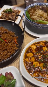 Head over at Fat Fook today to indulge in #TasteofHome dishes such as fried rice, noodles and soup, Taiwanese sausage, and many more.🥢 See you in our shops! 📍Glorietta 1 📍Ayala North Exchange 📍Robinsons Galleria 📍Ayala Malls Manila Bay 📍Alabang Town Center Order also via Grab Food and FoodPanda! 🛵 Reel by @thehungrychef | Fat Fook Manila