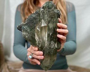 Himalayan Quartz Cluster: Chlorite Inclusions, Collector Grade Crystal - Etsy