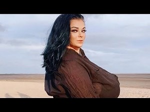 Anneris Biography,Plus Size Model | Curvy Instagram Stars | Fashion Celebrity Wiki