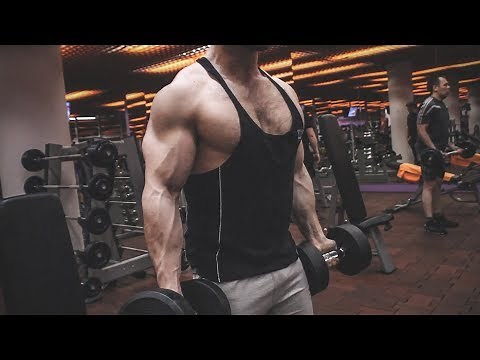 PUMPING UP GIANT RIPPED MUSCLES AND FLEXING WITH BIG BODYBUILDER SERGEY