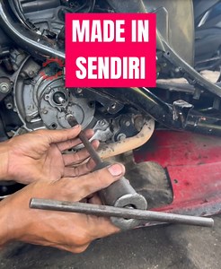 Alat sederhana melepas tutup mesin bagian kanan mio sporty/smile | Bengkel Yunus Motor