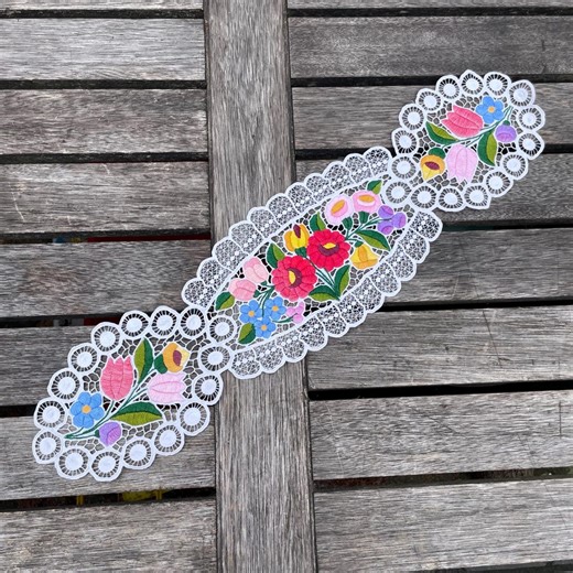 Vintage Hungarian Handmade Embroidery Kalocsa-style Floral Table Center Mats Table Centerpiece, Tablecloth - Etsy