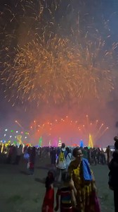 PASKUHAN SA PANABO 2024, OPISYAL NA NGA GIABRIHAN Panabo City — Opisyal na nga giabrihan karong gabii ang Paskuhan sa Panabo 2024, kini usa ka pagpasiga sa mga dagkong Christmas trees, ug maanindot nga Christmas lights. Nagtanyag sab og ubay-ubay ka mga kalingawan ang lokal nga panggamhanan. Napuno og tawo ang city hall grounds karong gabii. December 16. Gisaksihan usab sa mga Panaboans ug turista ang maanindot nga fireworks display. Gawas sa Paskuhan sa City hall grounds, aduna sab firewoks dis