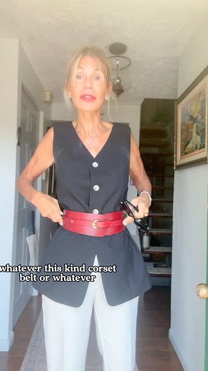 ➡️➡️Belting it out! 😝#belts #accessories #ootd #affordablefashion #womenover50 #womenover60 #etsy #anthropologie #wearwhatmakesyouhappy #youdoyou 😉❤️✌️⭐️ | Julie Stephenson Botten