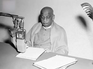 1.5K views · 127 reactions | Tributes to India's first Deputy Prime Minister, Sardar Vallabhbhai Patel, on his death anniversary! He bestowed upon Indians the invaluable gift of an integrated India, which stands today as the world's largest democracy. #SardarVallabhbhaiPatel #VallabhbhaiPatel #StatueOfUnity | Dhanraj Nathwani | Facebook