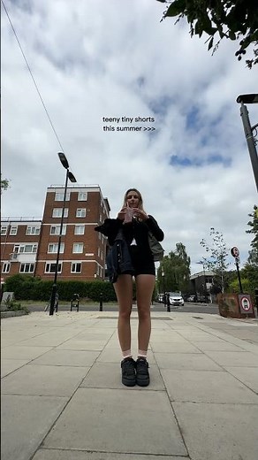 teeny tiny shorts this summer !