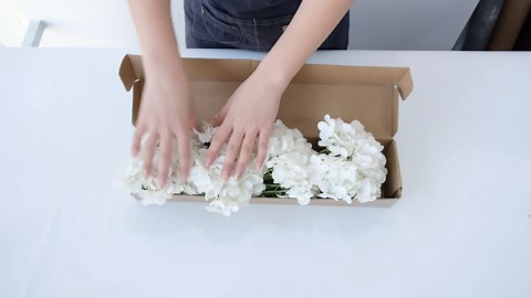 4 Pcs Real Touch White Hydrangeas Artificial Flowers 20 inches Long Stem Faux Latex Hydrangea for Kitchen Tall Vase Indoor Home Decor Wedding Baby Shower Table Centerpiece