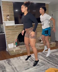 The garage was WAY to cold this morning for my bro @myrondavis_ and I so we decided to hit a quick home bodyweight circuit. ✨ Grab a partner, get up, and get to work. No excuses. ✨ Not gonna lie, it was hard getting up and putting in work but I did it anyway and I felt so much better afterward. ✨ Tag your workout partner or anyone looking for home workouts 🤘🏼🤘🏼 @heatchallenge | Heatxtreme