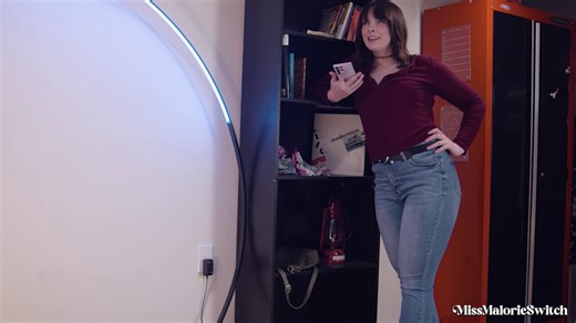 I am so hot in this vid hehe processing on sites now & up for my fansly subs :)