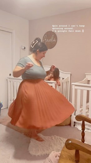 Spin around ✨ Feeling grateful for the privilege of slow mornings that allow for spinning around sessions 💃🏻 anytime I wear a dress or skirt the girls as me to spin around. And the little girl inside me is more than happy to oblige. Who doesn’t love having a princess twirling moment to start the day ? Have you had any moments in parenting where you realized your inner child was coming out ? For me I feel that childhood glimmer with twirling skirts or building with LEGO blocks, being barefoot o