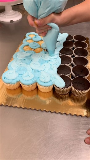 My biggest cupcake cake yet! PART ONE 🧁 #cakedecorating | Messy Baker