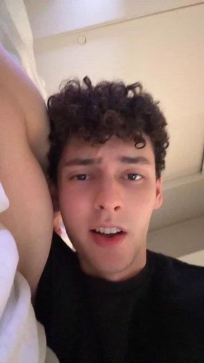 “Maybe they’ll message you first dunji” I tell myself 💔 #gay #gayguys #mengay | Dunji Koo