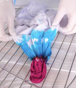 Colorful and Fun Tie-Dye Ideas to Make Your Clothes Unique | 5-Minute Crafts Teens