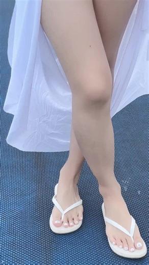 Sexy Chinese Girl in Bikini | Chinese Swimwear Fashion