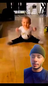 Bebe gateando #BebéGateando#PrimerosGateos#PequeñoExplorador#GateoEnAcción#BebéCurioso#GateoDeBebé#MiPrimerGateo#PequeñasPasos | Reacciones WOW