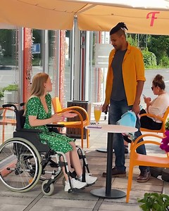 She got into a wheelchair to see her date's true colors. | Tips & Tricks