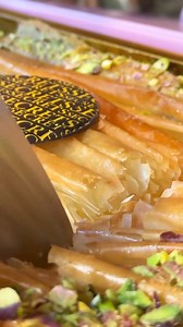 Sweet, creamy, and crunchy! How would you describe the perfect bite from the Ruby Box? 🌟 ——— • Secrets Cake • 📍 𝟳𝘁𝗵 𝗰𝗶𝗿𝗰𝗹𝗲 0777749481 📍 𝗞𝗵𝗮𝗹𝗱𝗮 0799949484 📍 𝗔𝗯𝗱𝗼𝘂𝗻 0792804444 📍 𝗠𝗮𝗿𝗷 𝗔𝗹-𝗛𝗮𝗺𝗮𝗺 0792894444 ——— ‎‏‎‏#secretscake #amman #jordan #cake #سيكرتس | Secrets Cakes Jordan