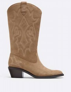 Stradivarius Split leather cowboy boots in beige | ASOS