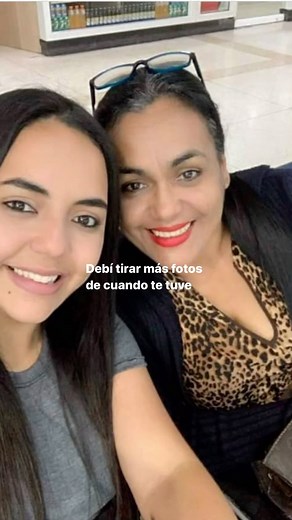 Y mira que no fueron pocos los videos, fotos, besos y abrazos, todos los los momentos y risas compartidos y los TE AMO que nos dijimos y escribimos hasta el último momento y eso me alivia en los días grises. Agradezco infinitamente la madre que me tocó en esta vida. Te amo y siempre siempre de amaré Consejo: digan te amo y registren todos los momentos así sean rutina un día serán todos los recuerdos que tendrán ❤️ Hay días que son más difíciles que otros pero ahí vamos…. El 24 de este mes cumpli