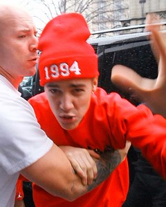 Celebrities VS. Paparazzi: They Went Too Far  | The Noisy Dish | Facebook