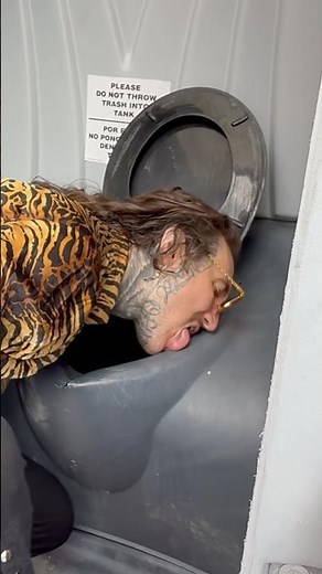 Scientist CLONES a HUMAN in a DNA Laboratory 🧬🥼