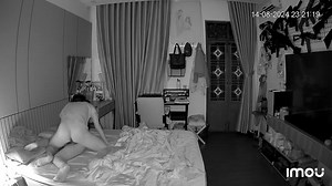 Hack camera vợ chồng trẻ làm tình