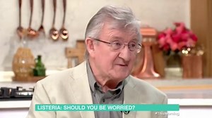 This Morning: Dr Chris reveals food poisoning symptoms