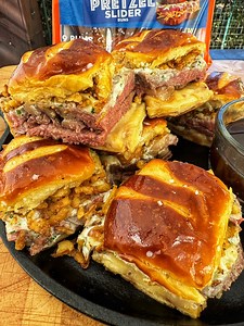 Prime rib sliders | Miguels cookingwithfire