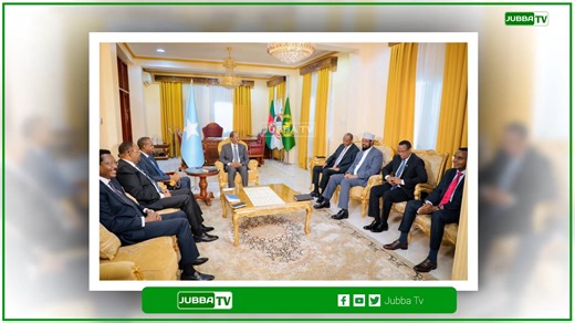 1K views · 18 reactions | Axmad Madoobe oo mar kale xalay iska diiday qorshihii Villa soomaaliya iyo kulankii xalay oo kusoo dhamaaday fashil. | Abdalle moumin | Facebook