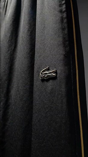 EXCLU Lacoste